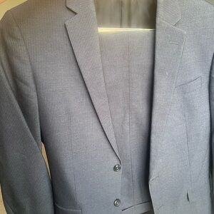Men's Jos A Banks Classic Gray Pinstriped Suit 42R